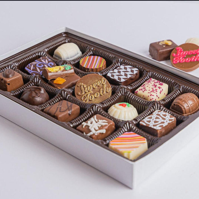 The SWEET TOOTH Chocolate Truffles