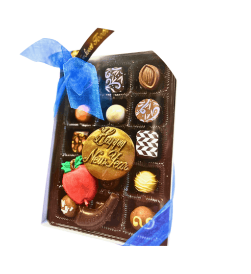 Medium Rosh Hashanah chocolate gift box with assorted truffles, chocolate shofar, chocolate apple, and ‘Happy New Year’ card, tied with festive ribbons.