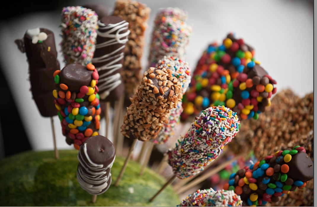 Chocolate Covered Marshmallow Pops